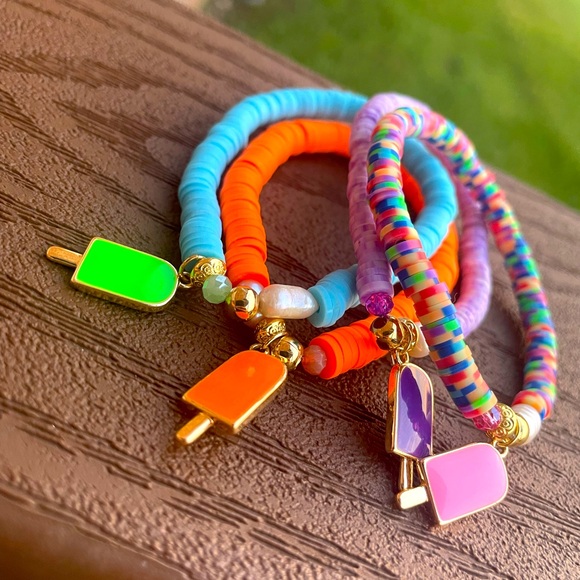 Available, handmade friendship bracelets. 4 colors available. - Picture 3 of 7